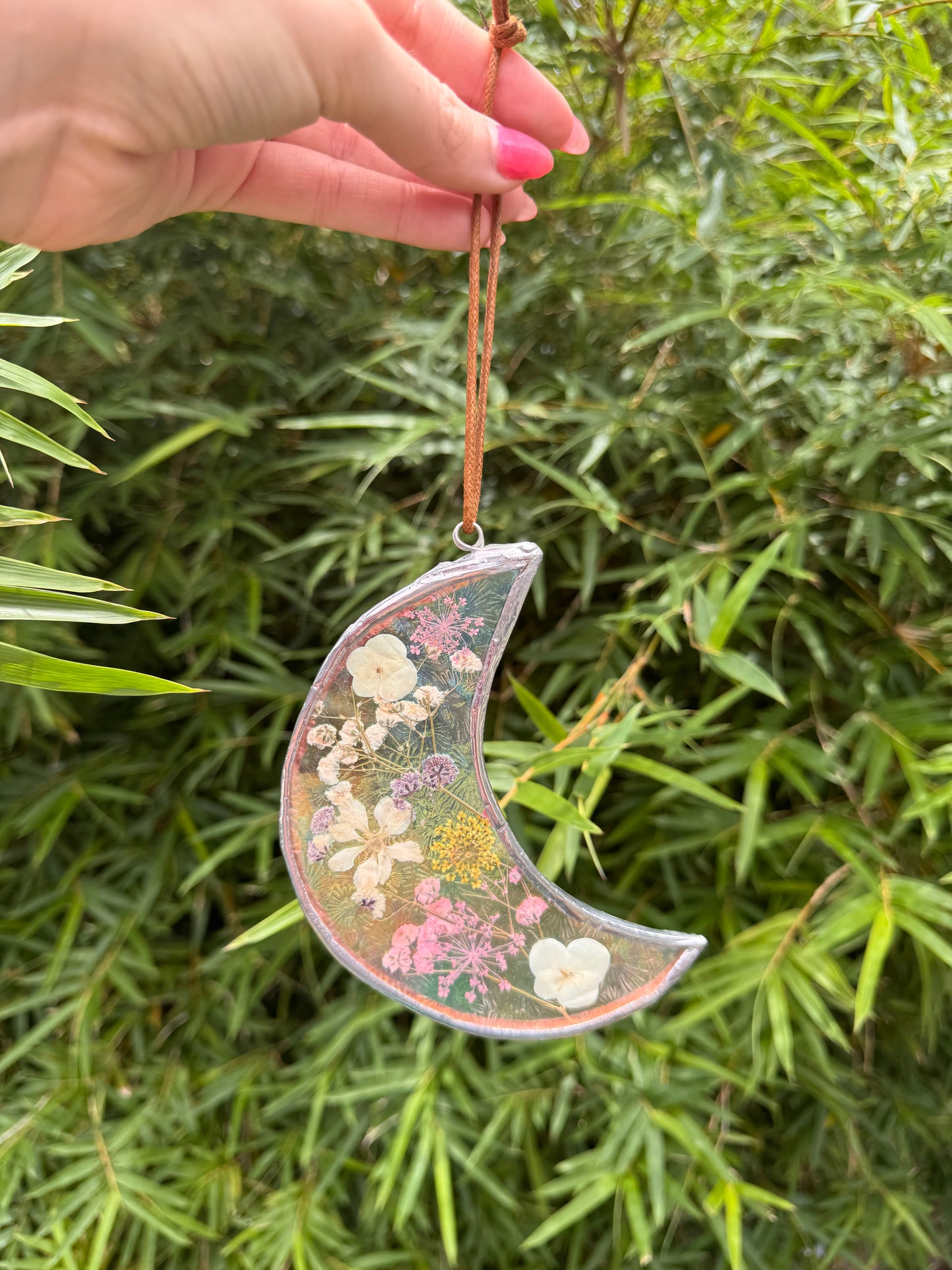Handmade Textured Iridescent Pressed Flower Moon Stained Glass Sun Catcher – Botanical Suncatcher, Window Decor, Flower Art Gift