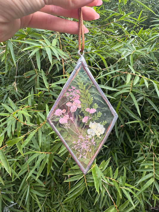 Handmade Clear iridescent Pressed Flower Diamond Stained Glass Sun Catcher – Botanical Suncatcher, Window Decor, Flower Art Gift
