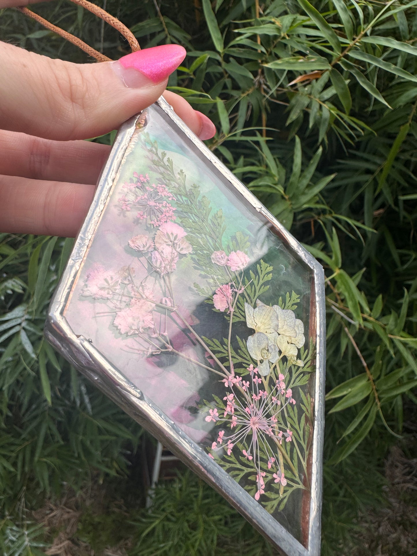 Handmade Clear iridescent Pressed Flower Diamond Stained Glass Sun Catcher – Botanical Suncatcher, Window Decor, Flower Art Gift