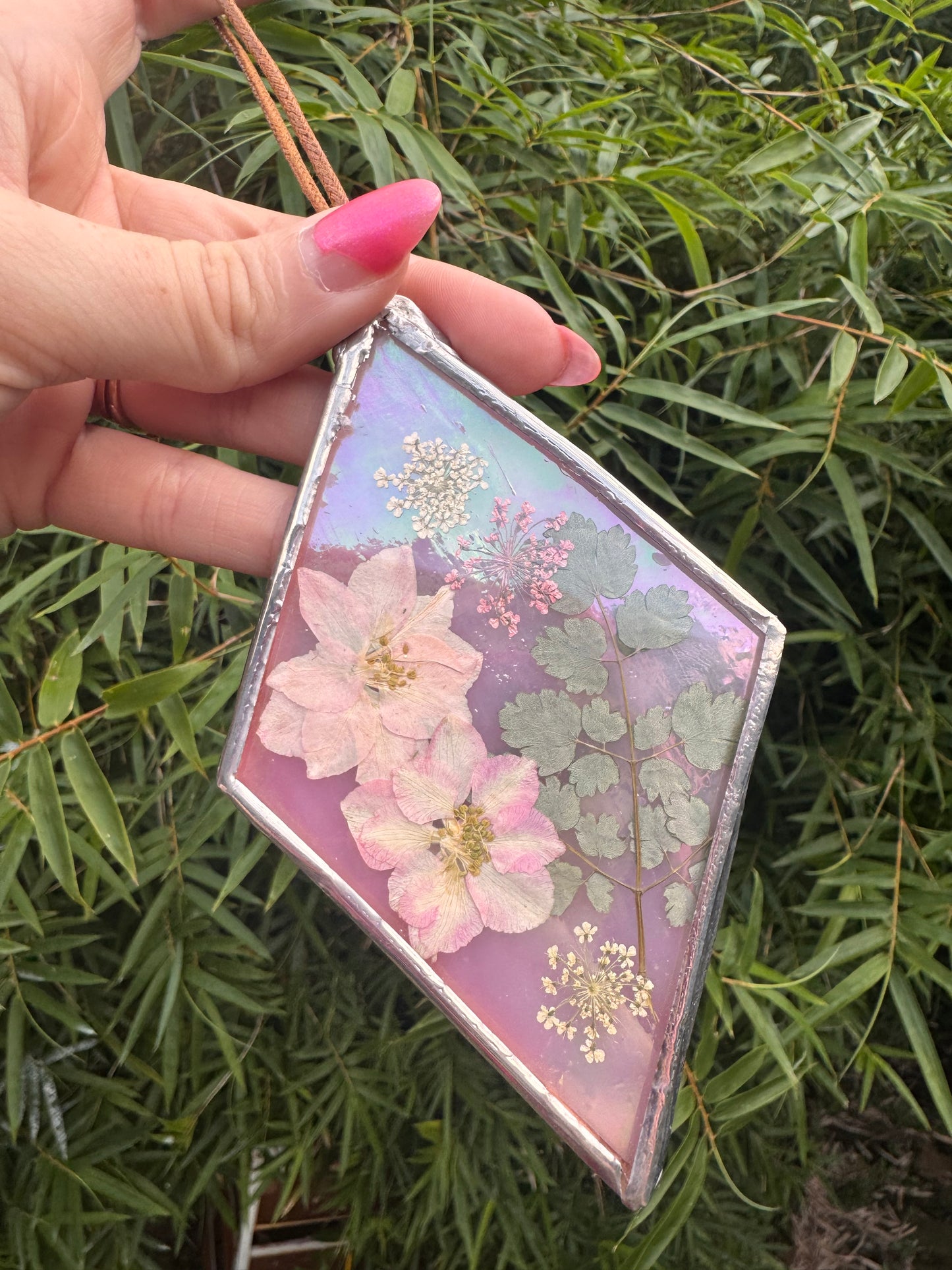 Handmade Pink Iridescent Pressed Flower Diamond Stained Glass Sun Catcher – Botanical Suncatcher, Window Decor, Flower Art Gift