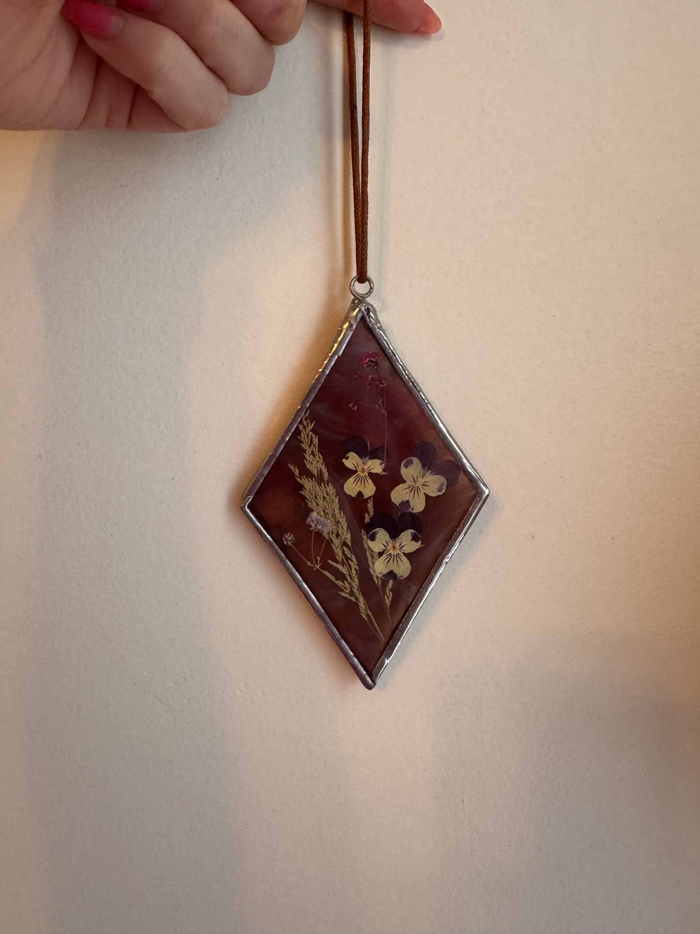 Handmade Wispy Purple Pressed Flower Diamond Stained Glass Sun Catcher – Botanical Suncatcher, Window Decor, Flower Art Gift