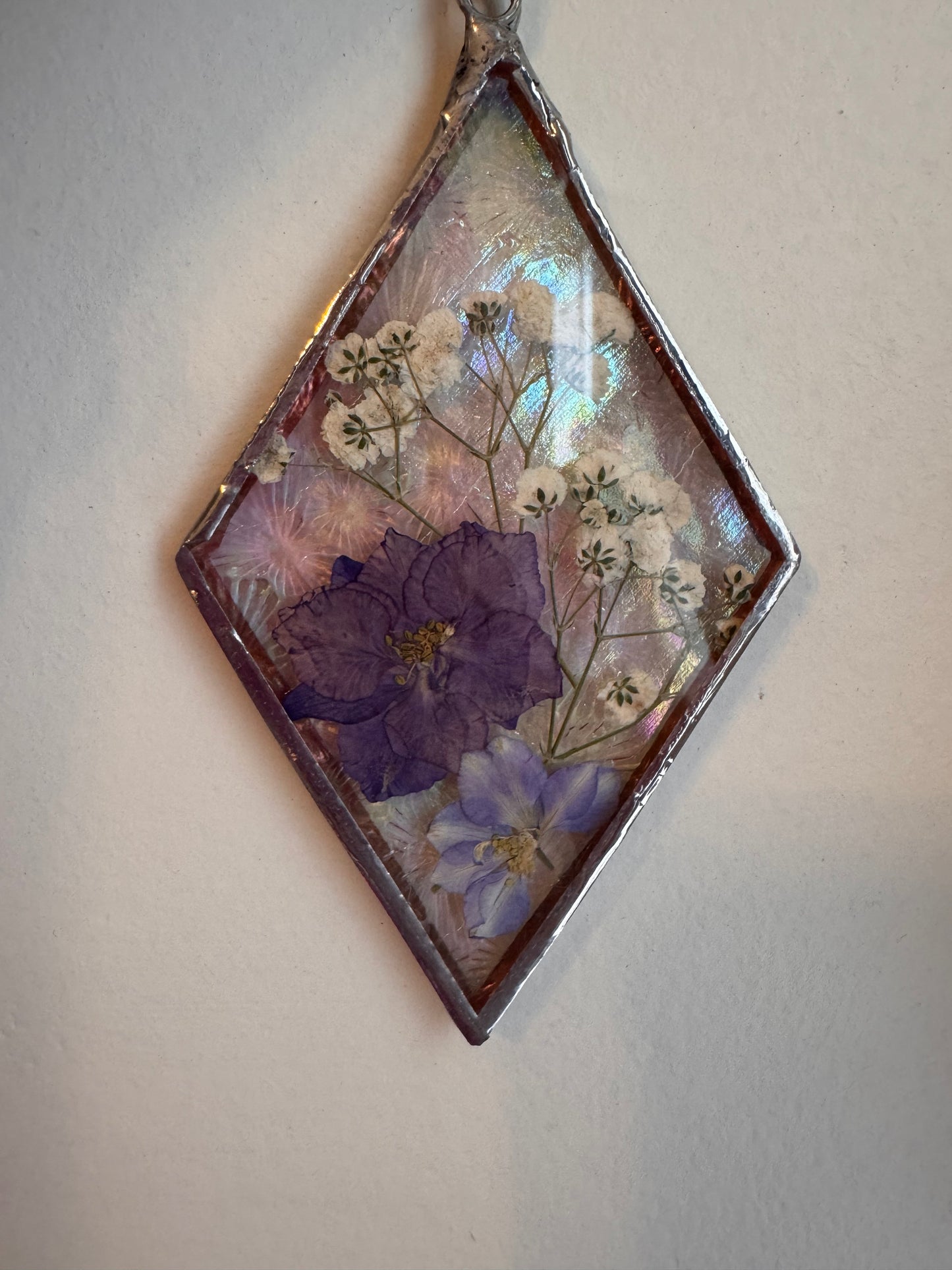 Handmade Textured Iridescent Pressed Flower Diamond Stained Glass Sun Catcher – Botanical Suncatcher, Window Decor, Flower Art Gift