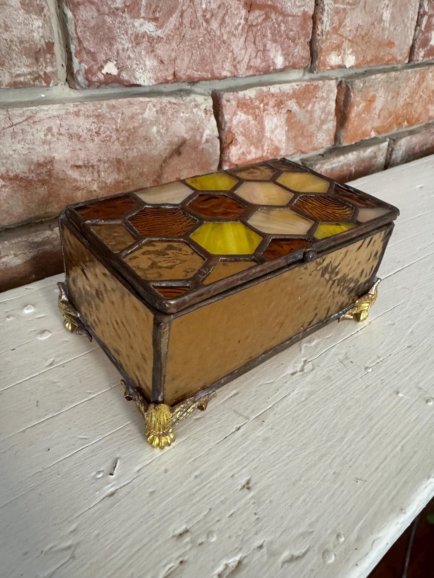 Handmade Stained Glass Honeycomb Bee Jewelry Box – Amber Glass Box, Bee Gift, Honeycomb Decor, Paw Foot